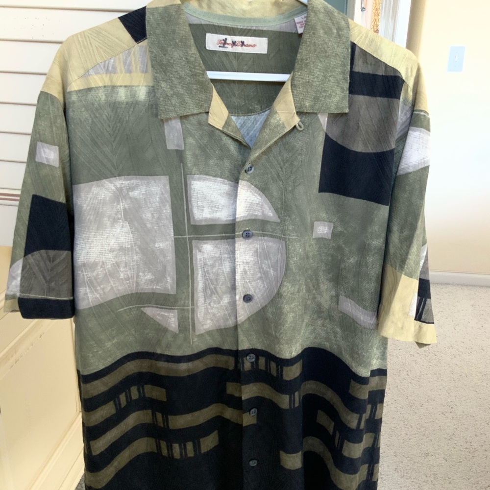 Tommy Bahama Green and Black Geometric Shirt